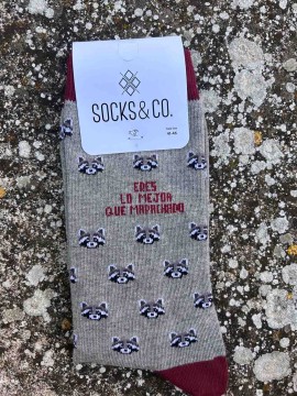 Raccoon message socks mid-calf